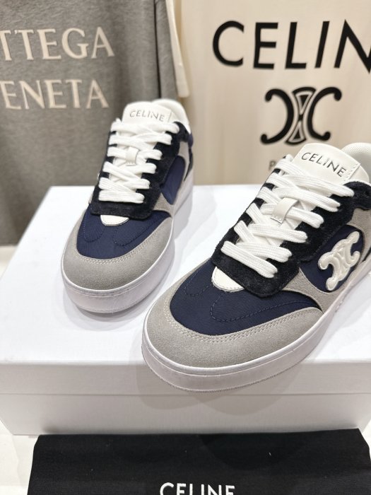 Кроссовки женские фото 7