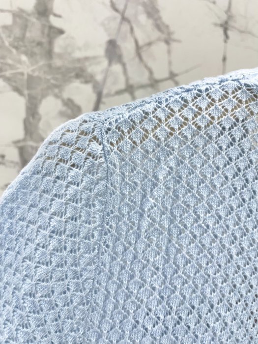 Футболка жіноча фото 8