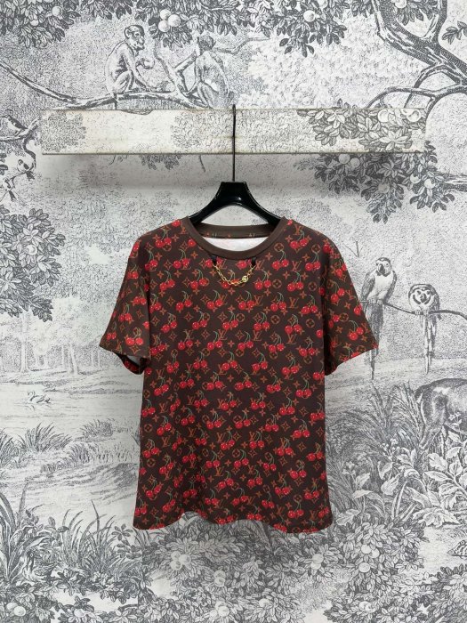 Футболка женская