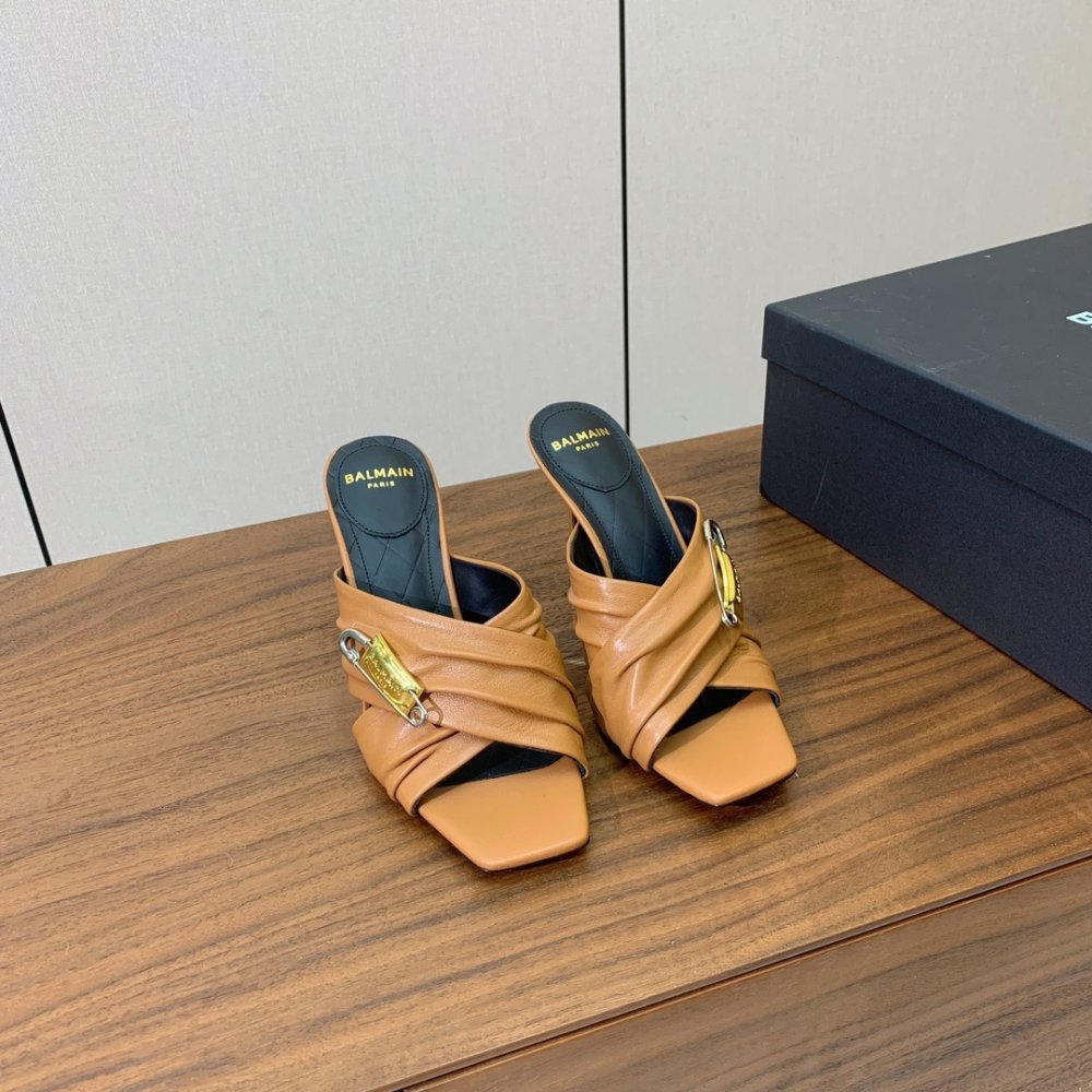 Босоніжки фото 6