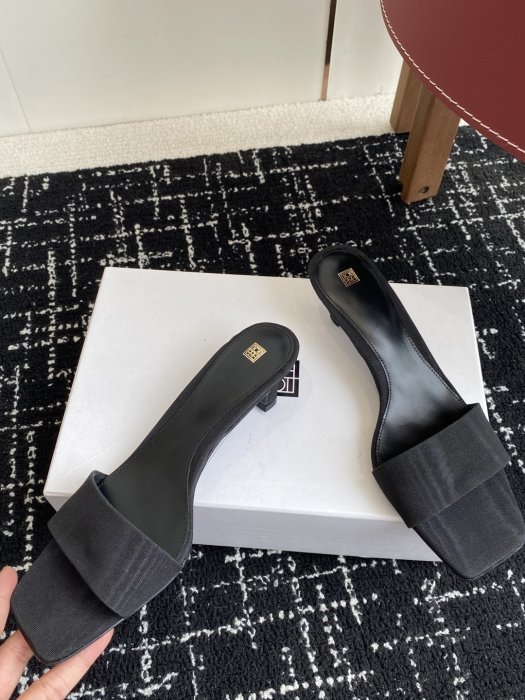 Босоножки фото 6