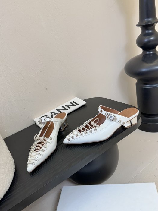 Босоніжки фото 3