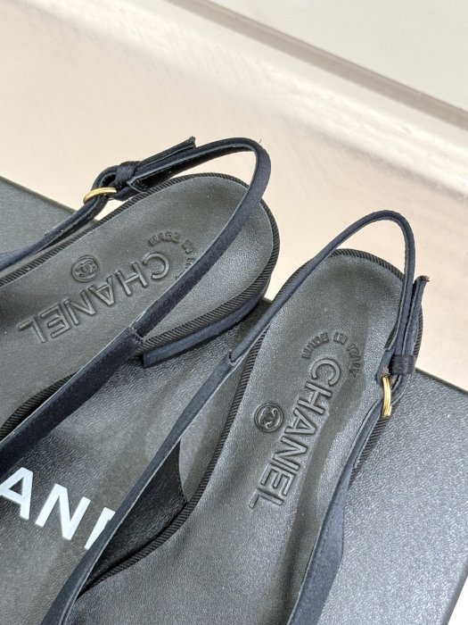 Босоножки фото 8