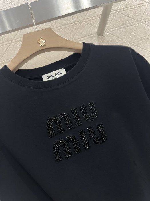 Футболка жіноча фото 8