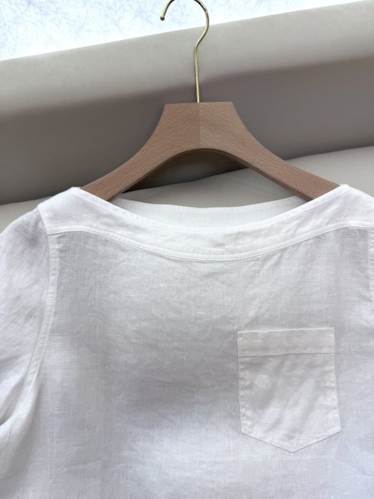 T-shirt women's фото 5