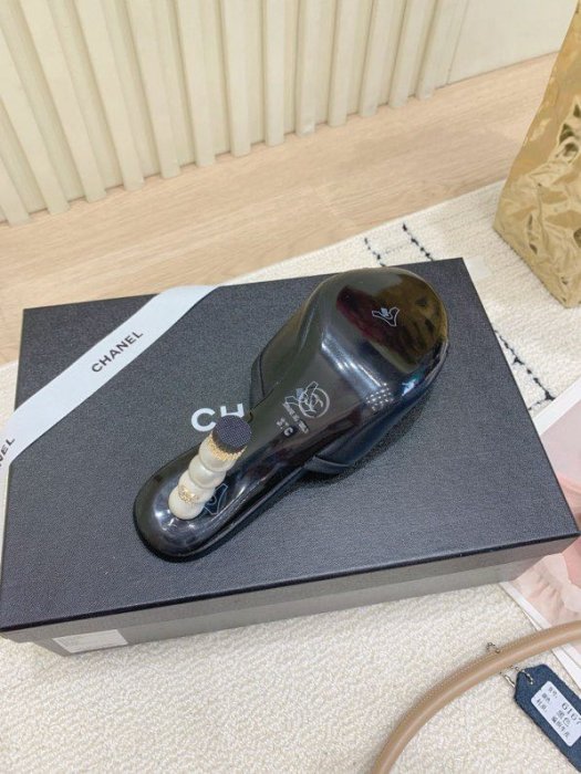 Шлепанцы женские фото 7