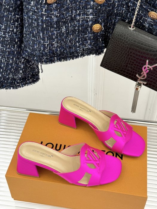 Босоножки фото 3