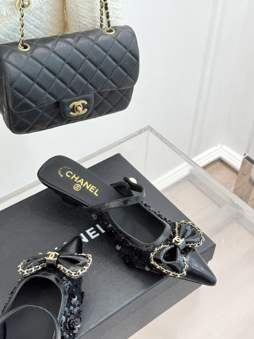 Босоножки фото 5