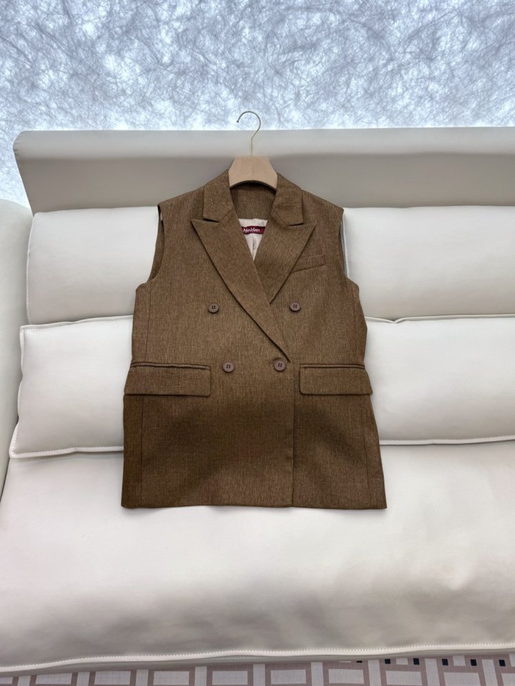 Костюм женский фото 5