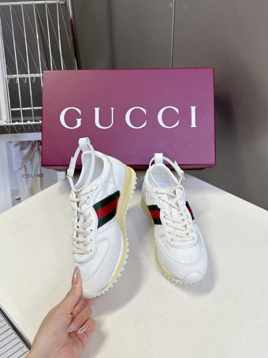 Кроссовки фото 3