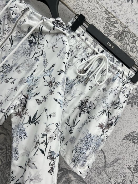 Костюм женский фото 6