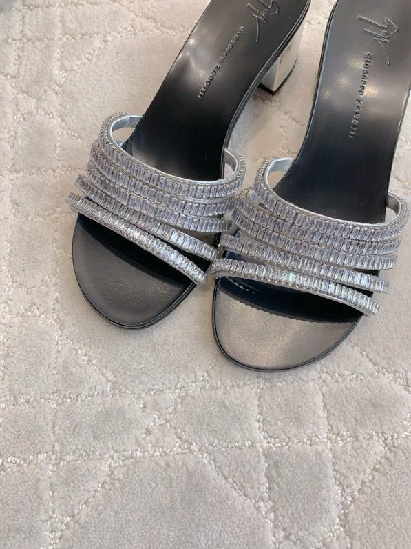 Босоніжки фото 6