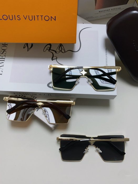 Очки солнцезащитные Z1700U фото 9