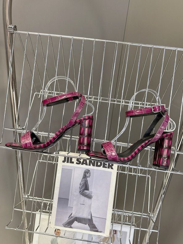 Босоножки фото 2