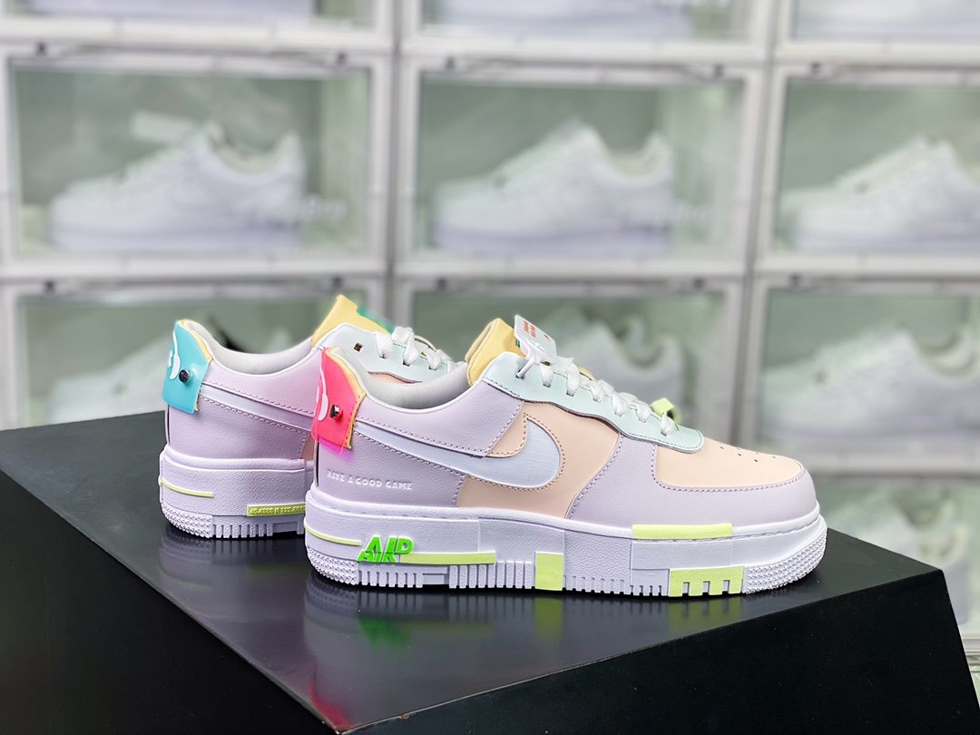 Кроссовки Air Force 1 Pixel