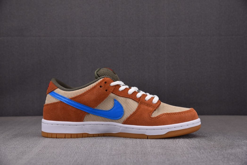 Кроссовки Dunk SB Low Pro BQ6817-201 фото 2