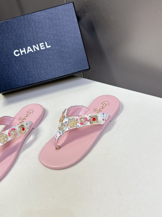 Шльопанці жіночі фото 3