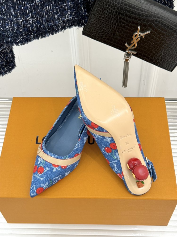 Босоножки фото 9