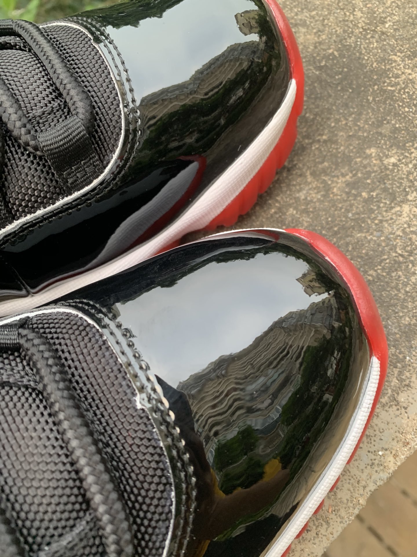 Кроссовки Air Jordan 11 Bred 378037-061 фото 4