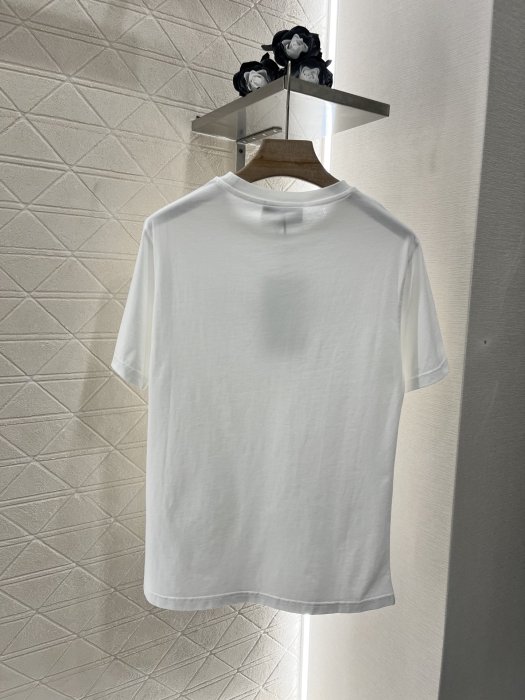 Футболка женская фото 2