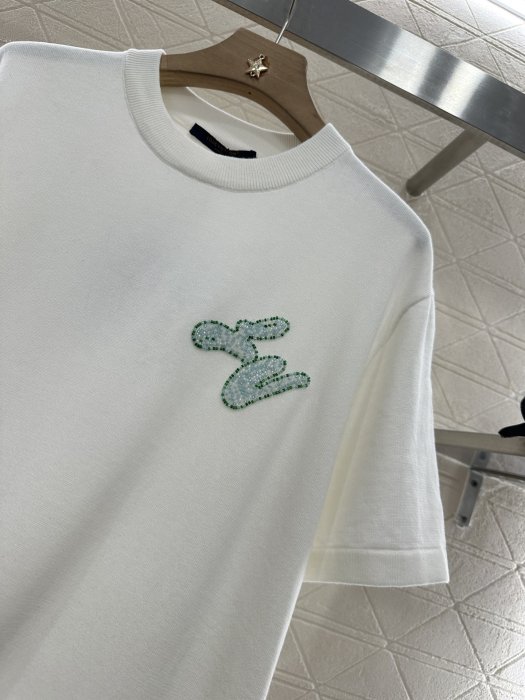 T-shirt women's фото 7