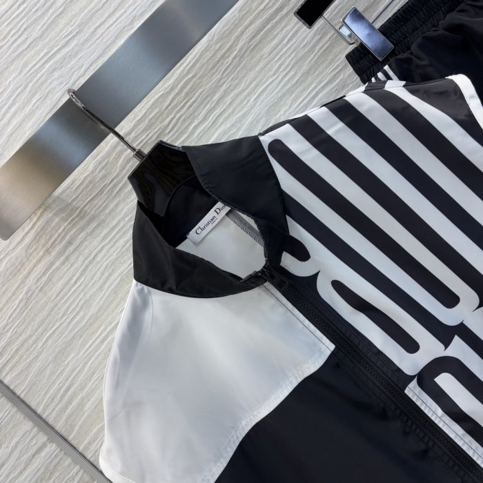 Костюм женский фото 3