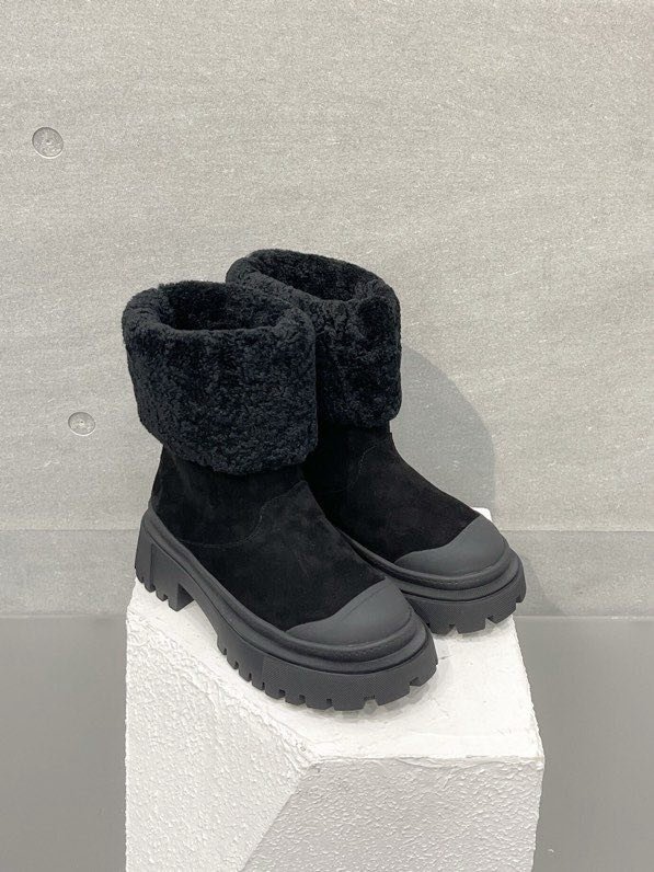 Winter women's boots