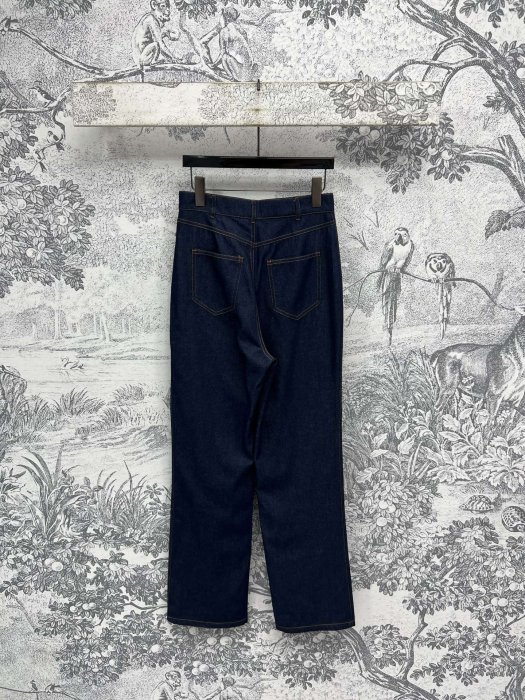 Джинсы женские фото 7