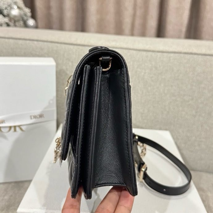 Сумка Miss Dior кожаная женская 24 см фото 4