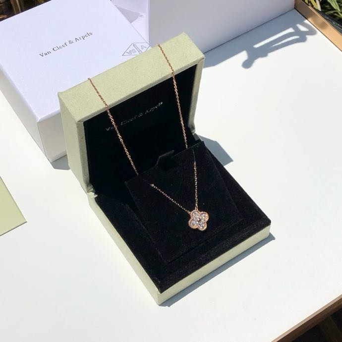 Necklace, pink gold 18 carat фото 2