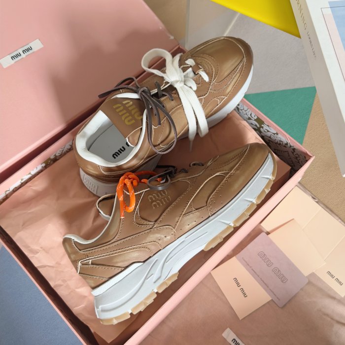 Кроссовки фото 4