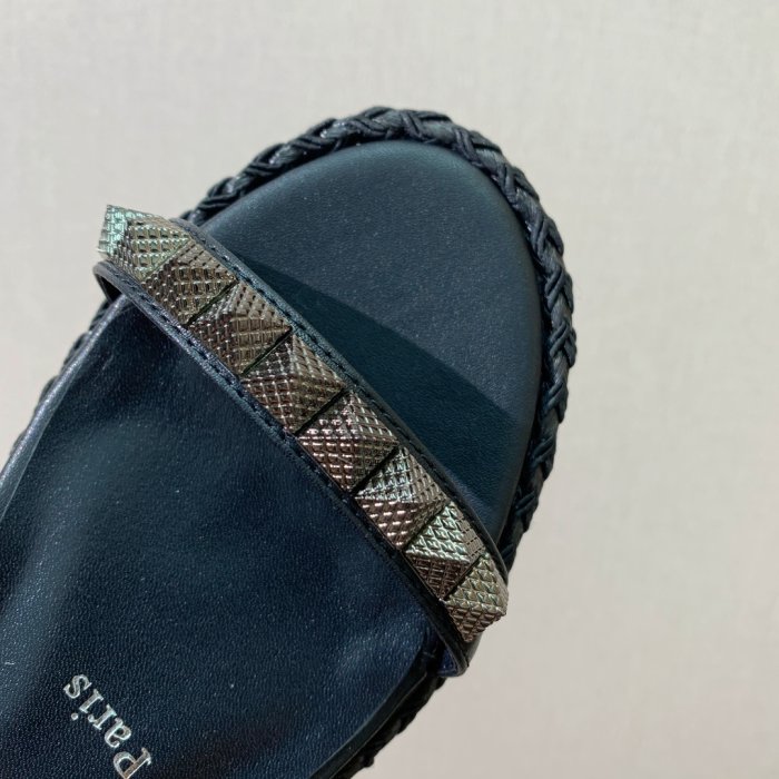 Босоножки фото 6