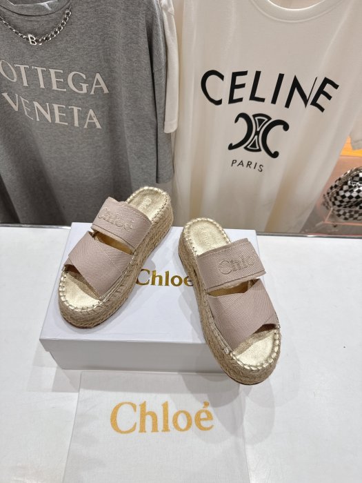 Шльопанці жіночі фото 2