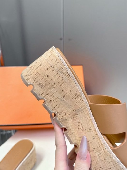 Босоножки фото 7