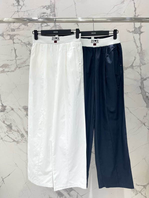 Брюки жіночі