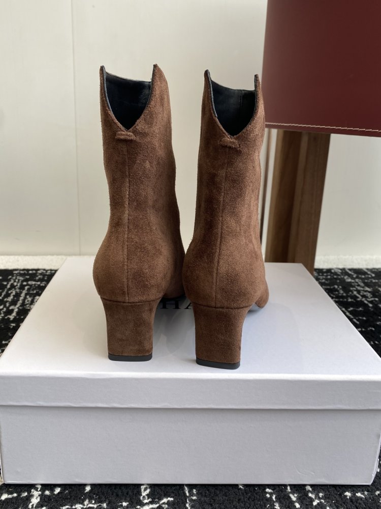 Boots women's фото 8