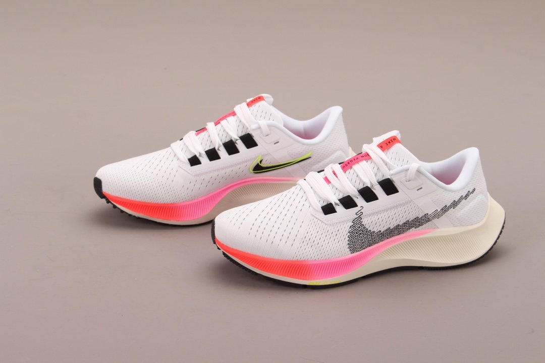 Sneakers Air Zoom Pegasus 38 Rawdacious - DJ5397-100