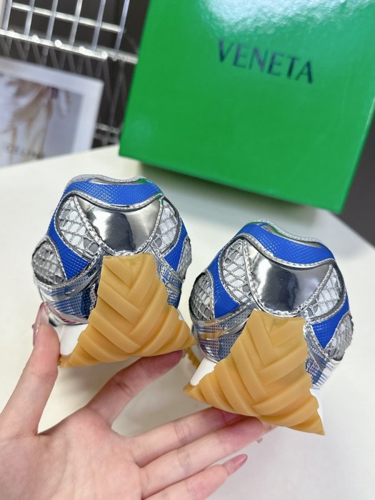 Кроссовки фото 8