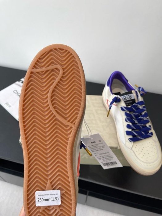 Кроссовки женские фото 5