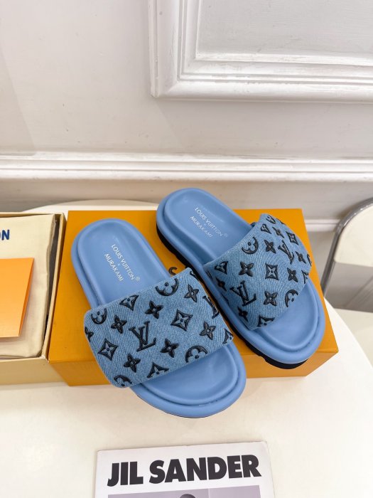 Шлепанцы женские фото 2