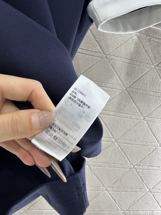 T-shirt women's фото 6