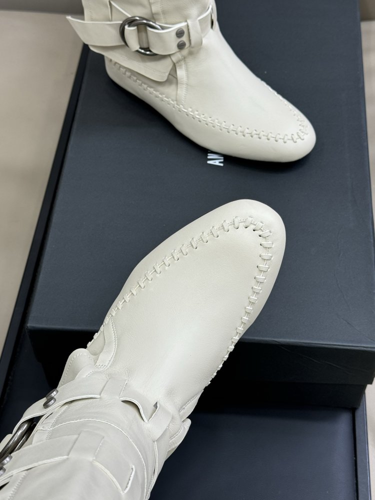 Чоботи жіночі фото 5