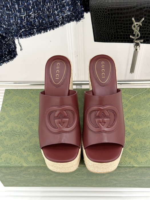 Босоножки фото 4