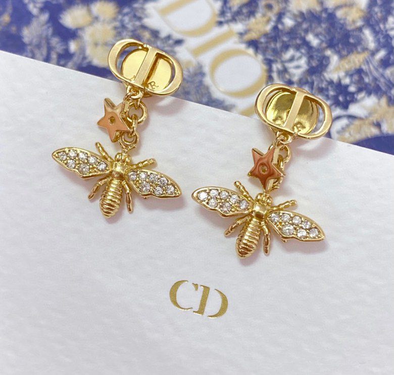 Stylish and elegant earrings-carnations фото 9