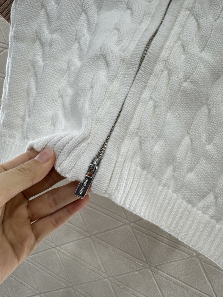 Кофта жіноча фото 8