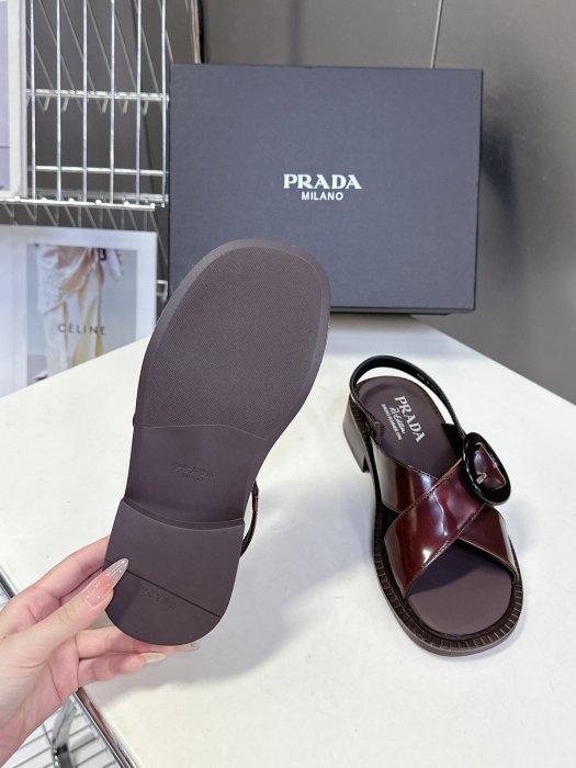 Сандалии женские фото 9