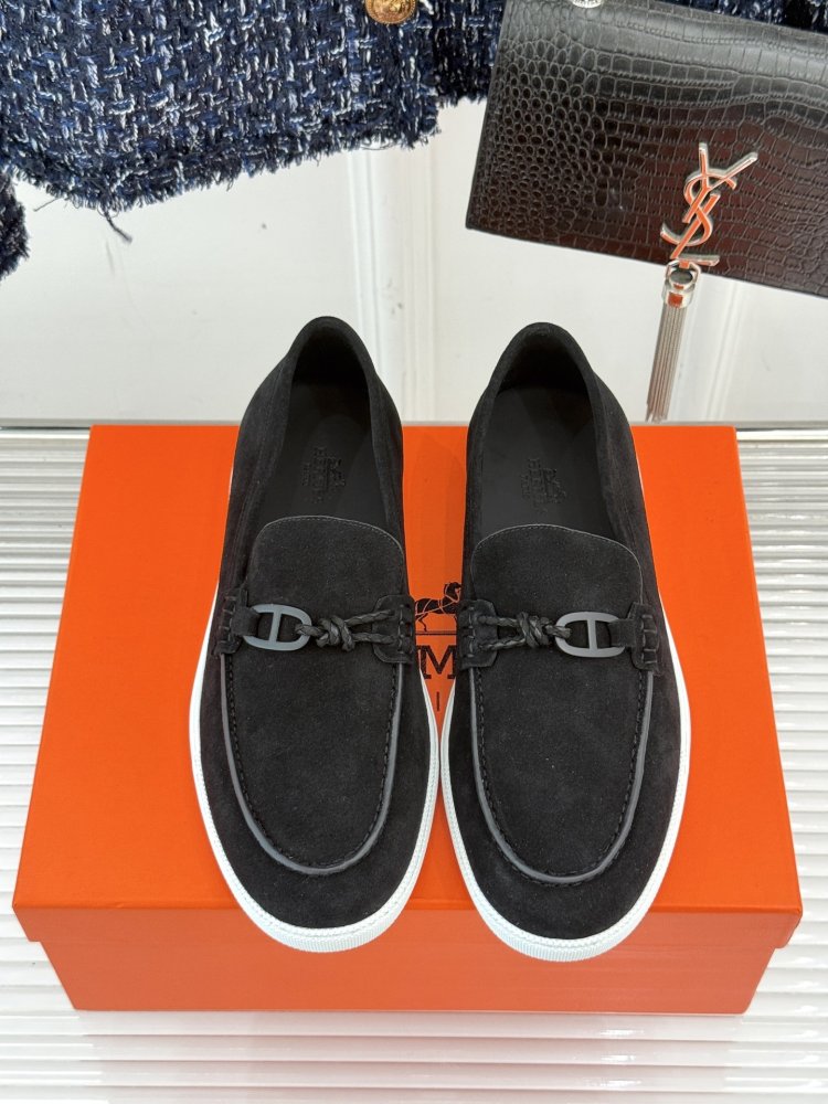 Лоферы жіночі фото 4