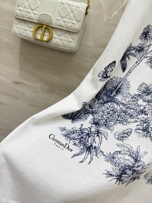 Футболка женская фото 5