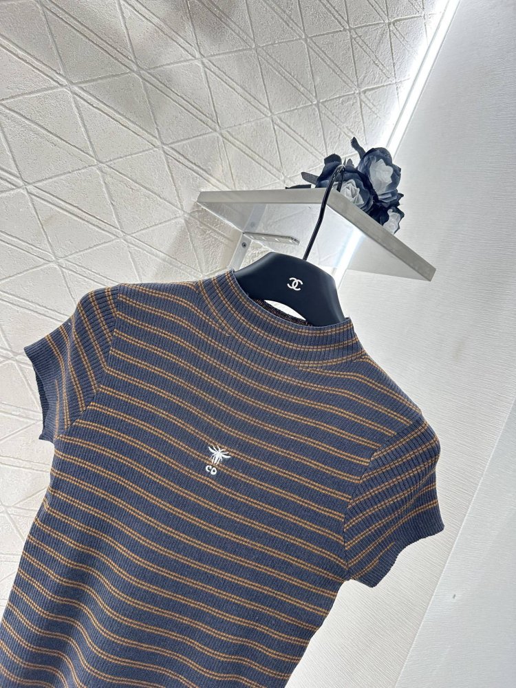 Футболка женская фото 7