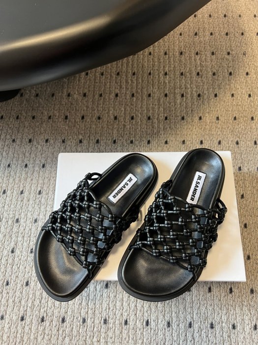 Шльопанці жіночі фото 3